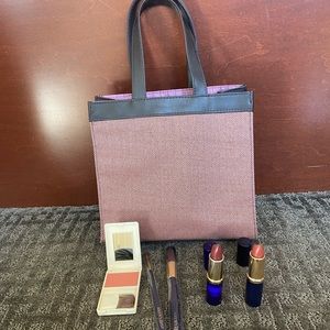 Estée Lauder makeup and cosmetic bag